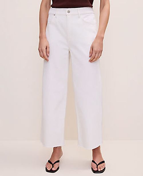 Ann Taylor The Petite Wide-Leg Crop Jean — Curvy Fit