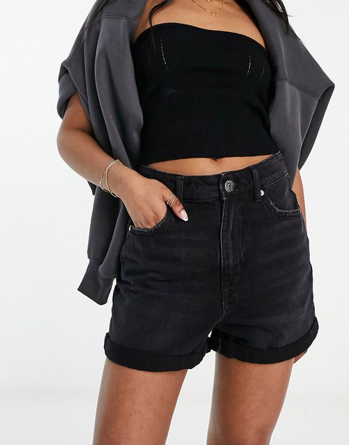 Turn up mom short in black