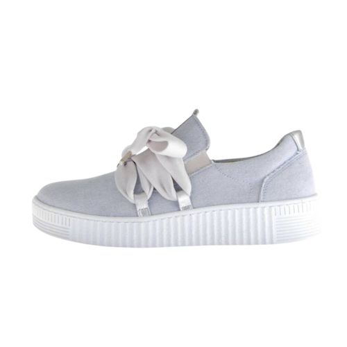 Women's Bow Sneaker In Sky