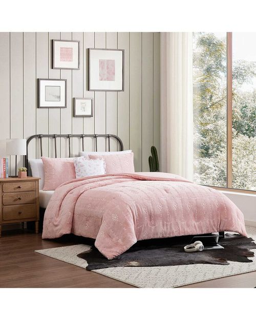 Steer Head Stripe Embossed Plush Comforter Set