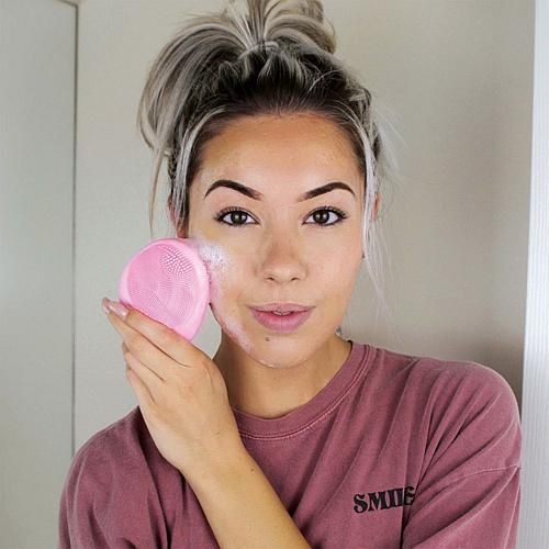 Isla Sonic Facial Cleansing Brush