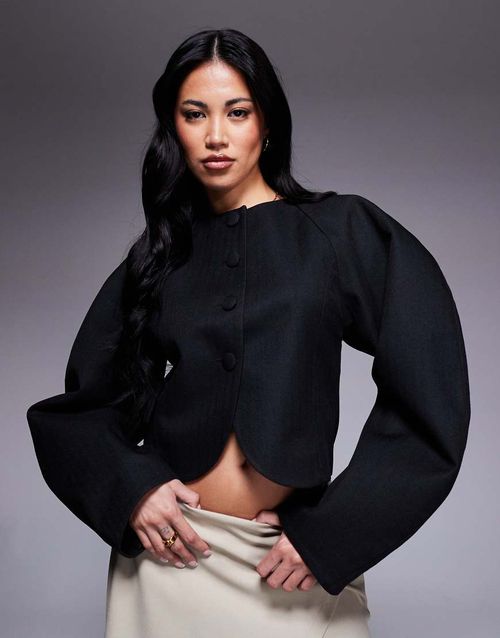 Herringbone cocoon sleeve cropped blazer in black
