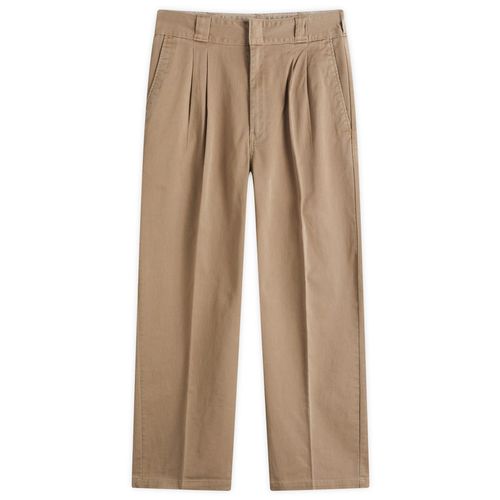 Dickies Men's Unionville Pleated Work Pant in Desert Sand