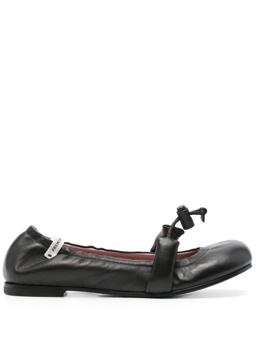 Elasticated leather ballerina shoes - Black