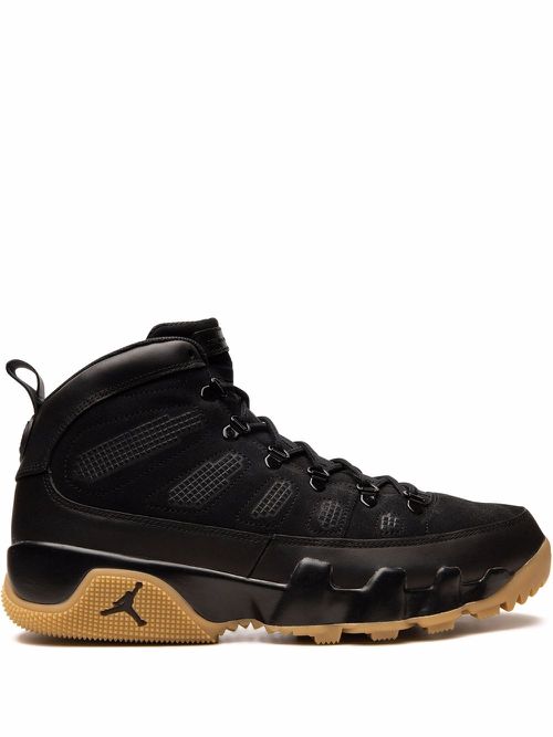 Air 9 "Black/Gum" boots