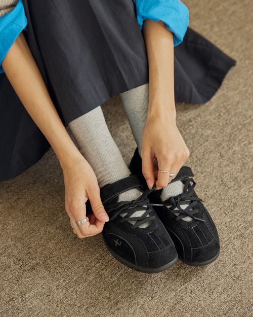 Romari Suede Lace-Up Sneakers Black OZSQFA343B