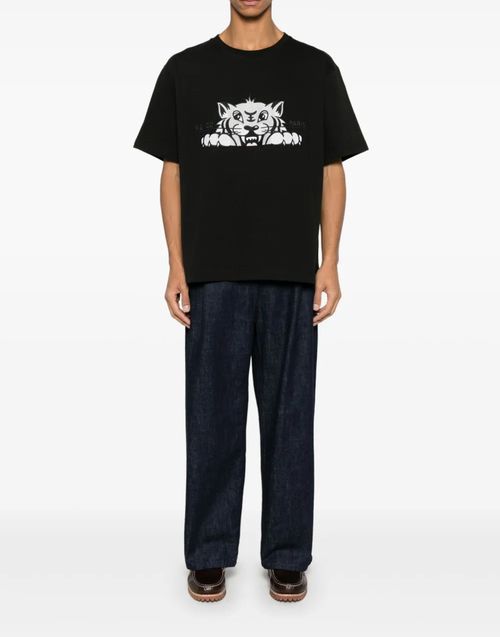 T-Shirt — Black