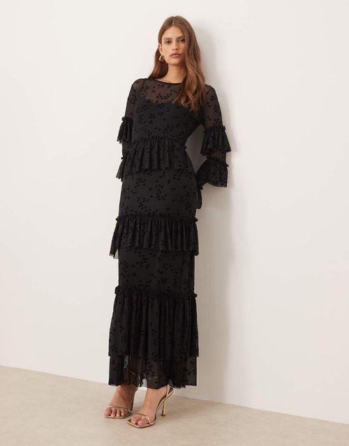 Star devoree ruffle maxi dress in black
