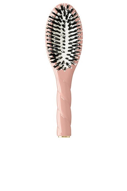La Bonne Brosse Small Brush N03 in Powder Pink - Pink. a
