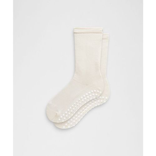 Lululemon – Unisex Find Your Balance Grip Crew Socks – Color White – Sma