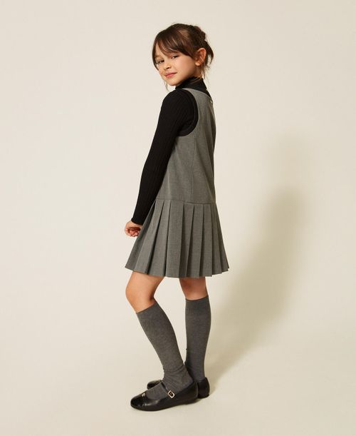 Short flannel dress with pleats
