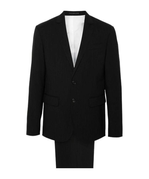 Single-breasted suit