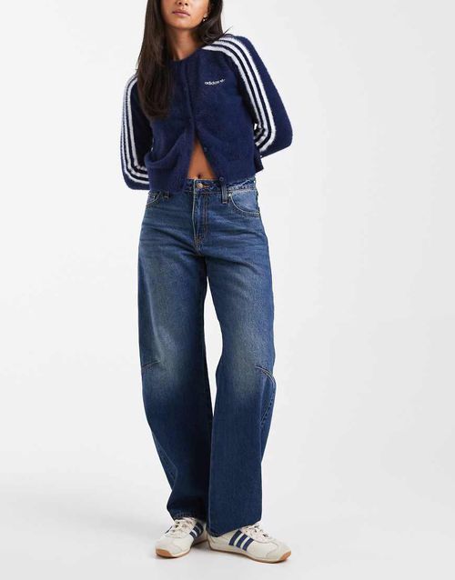 Baggy dad barrel jeans in mid blue