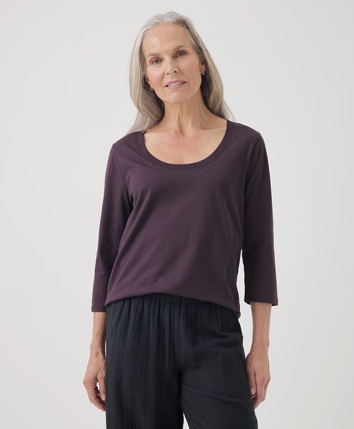 Women's Plum Softspun Scoop Neck Three-Quarter Sleeve Tee
