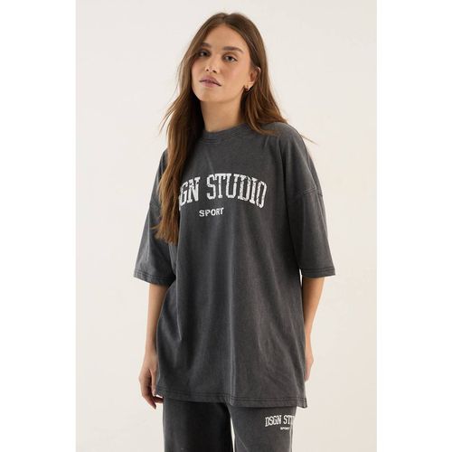 DSGN Studio Women's Collegiate Printed Oversized T-Shirt in Charcoal | : Sma