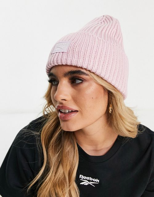 Ribbed beanie in berry-Pink