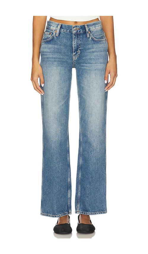 RE/DONE 90s Mid Rise Loose Jeans in Medium Vain - Blue. 26 also