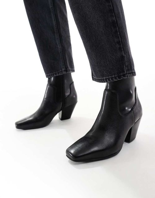Adwaodith sock low heeled ankle boot in black leather