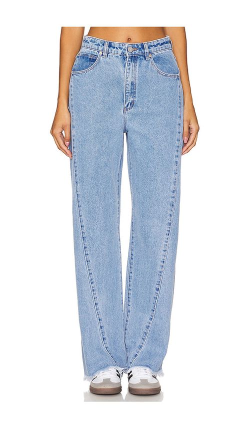 Abrand GERADES BEIN CARRIE in Denim-Light. Größe 33. Also in 24, 25, 26