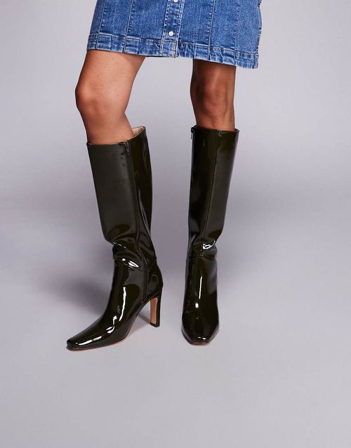 Pose heeled knee boots in dark green