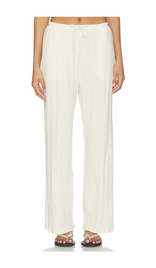 STRUT-THIS The Channing Jogger in Ivory. - M also in L