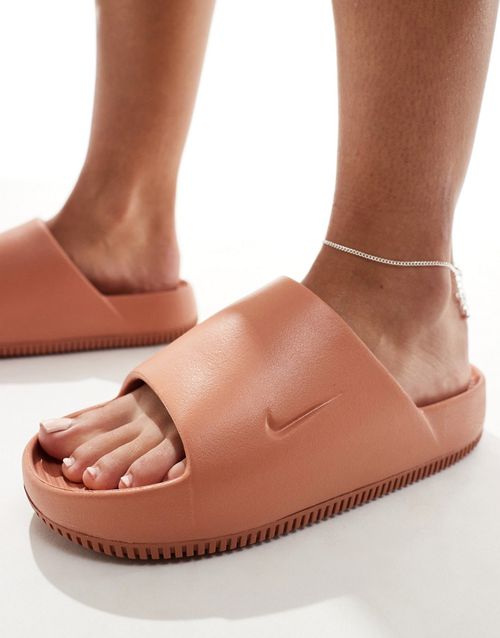 Calm slides in brown
