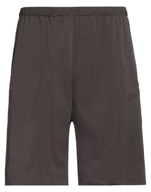 Man Shorts & Bermuda Shorts Lead