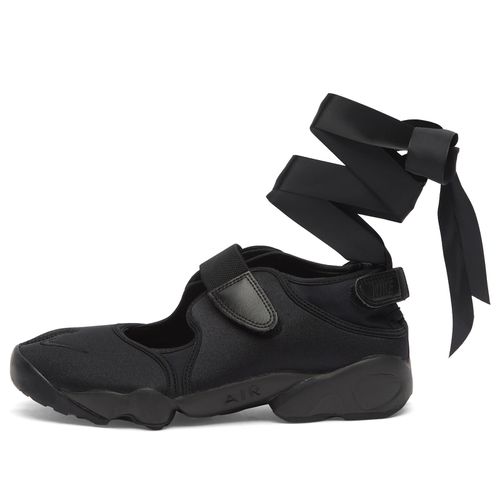 Women's Air Rift TRK3 Sneaker in Black