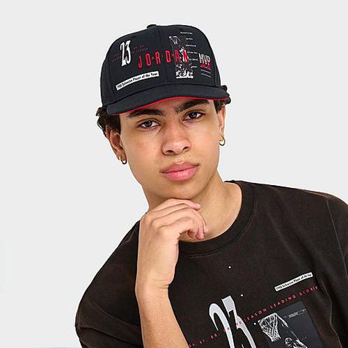 Jordan Pro Snapback Hat in Black/Black