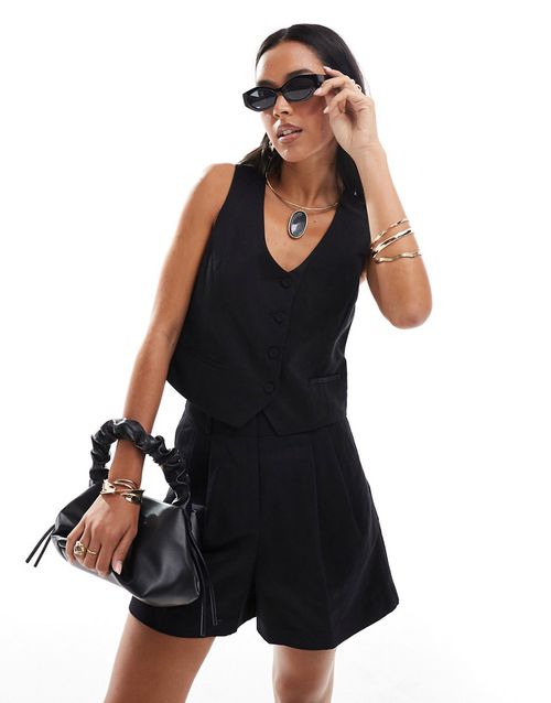 Linen mix vest in black - part of a set