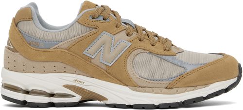 New Balance Tan 2002R Sneakers