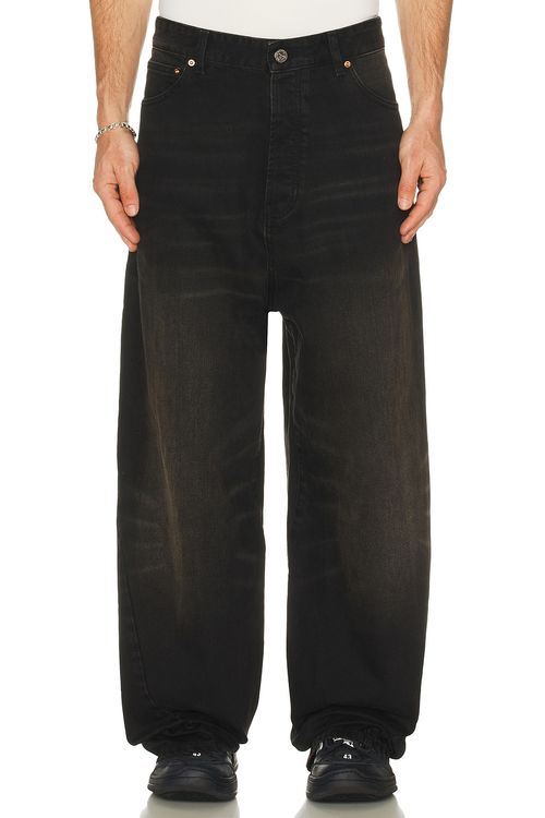 VETEMENTS JEANS SPIRAL in Nachtschwarz - Black. 34 also in