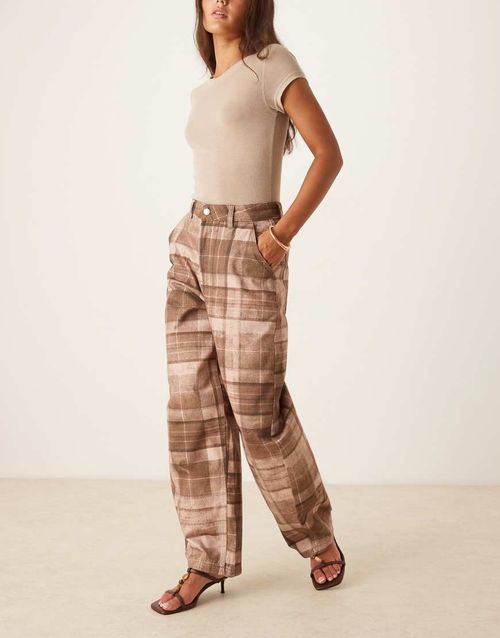 Laundered barrel leg trousers in check-Multi