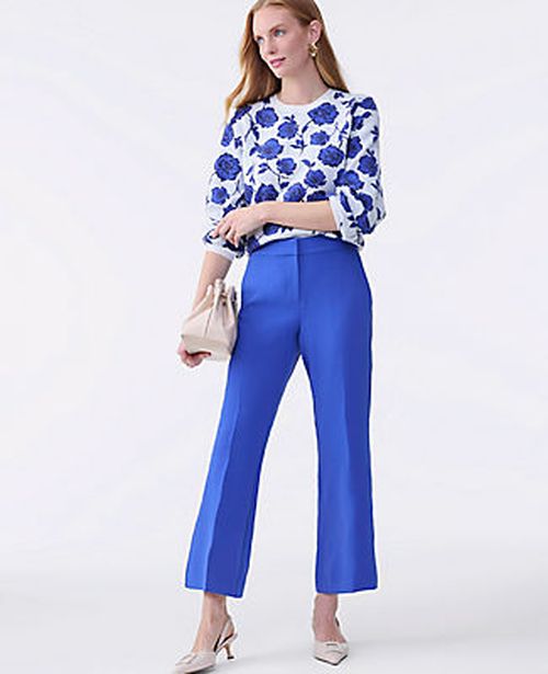 Ann Taylor The Petite Relaxed Jayne Trouser in Textured Crepe