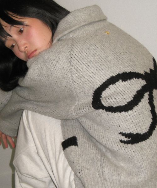 BACK HEART RIBBON COWICHAN KNIT ZIP UP GREY