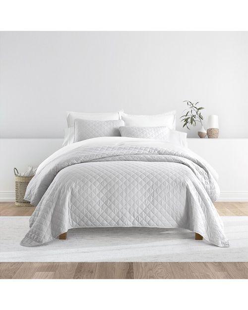 All Season Diamond Stitch Quilt Set