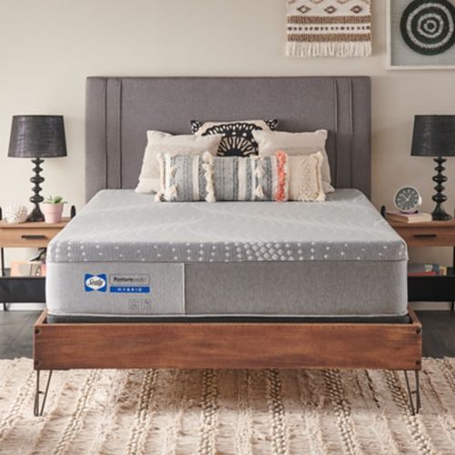 Sealy® Posturepedic® Bridle Lane Hybrid Medium Queen Mattress