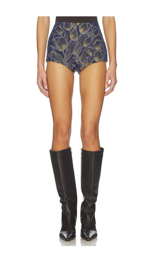 Milkwhite Short in Navy. L. Also in M