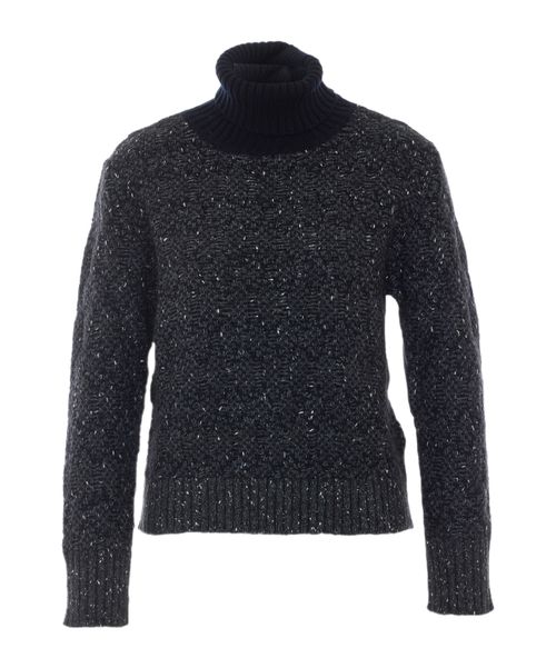 Long-sleeved sweater